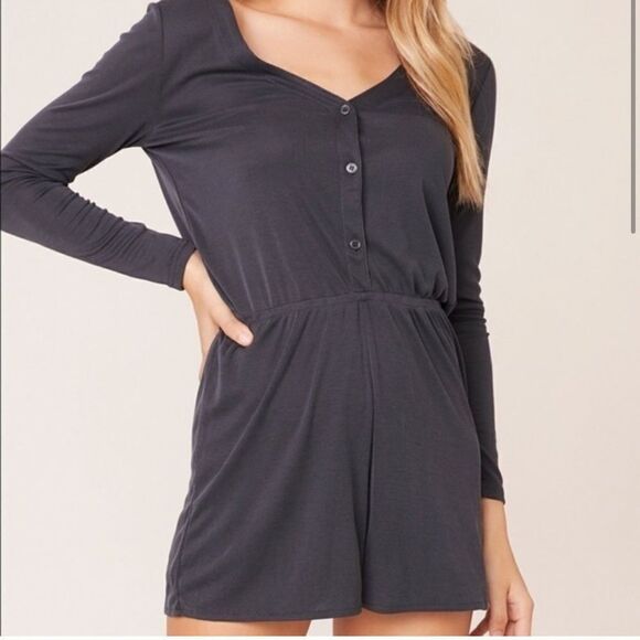 BB DAKOTA Off Duty Easy Living Romper *NEW* - Picture 2 of 14